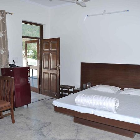 Hotel Shivanta Residency Rišikéš Pokoj fotografie