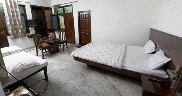 Hotel Shivanta Residency Rišikéš Pokoj fotografie